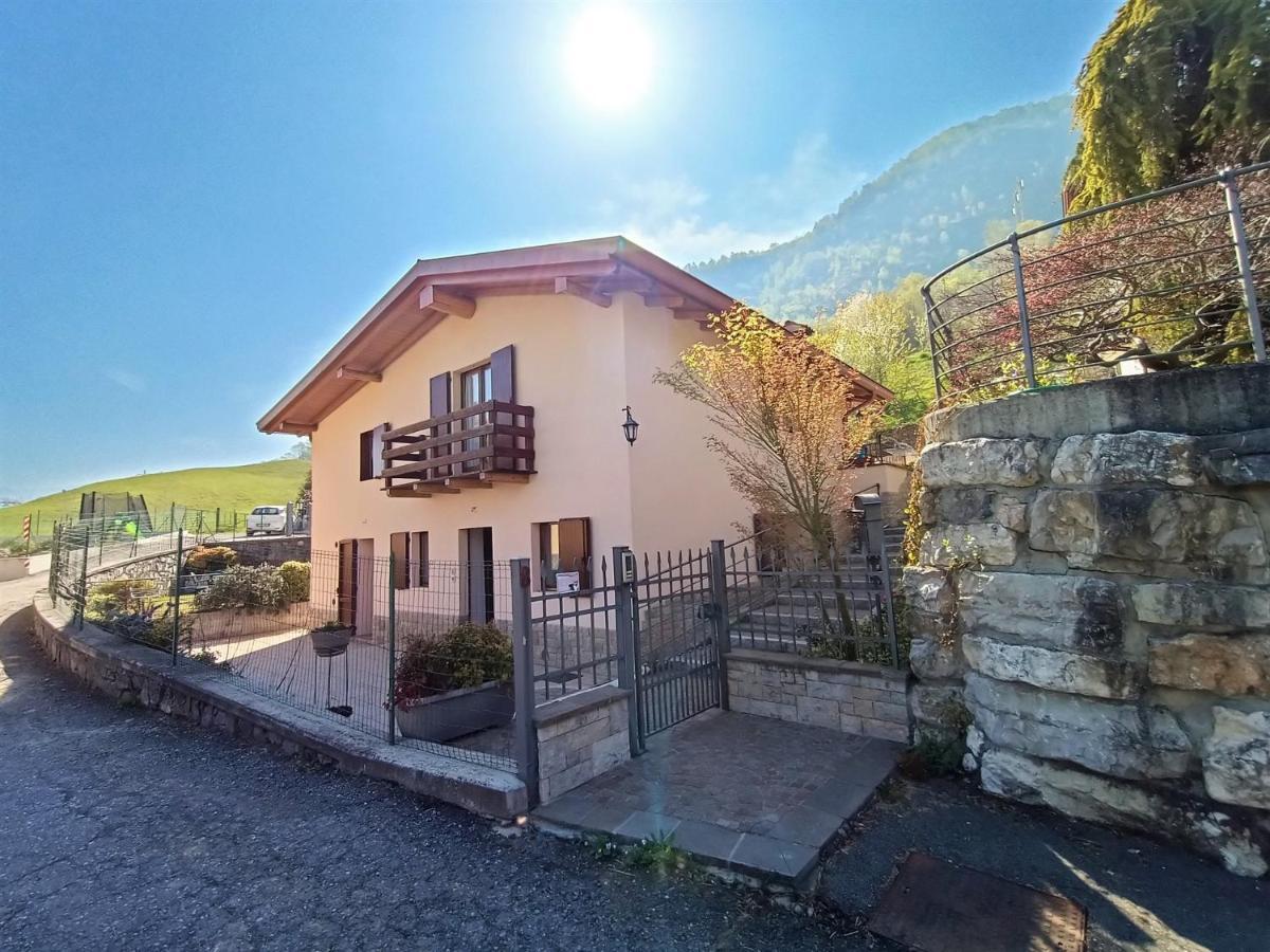 Sovere Iseolakerental - Chalet Giulia מראה חיצוני תמונה