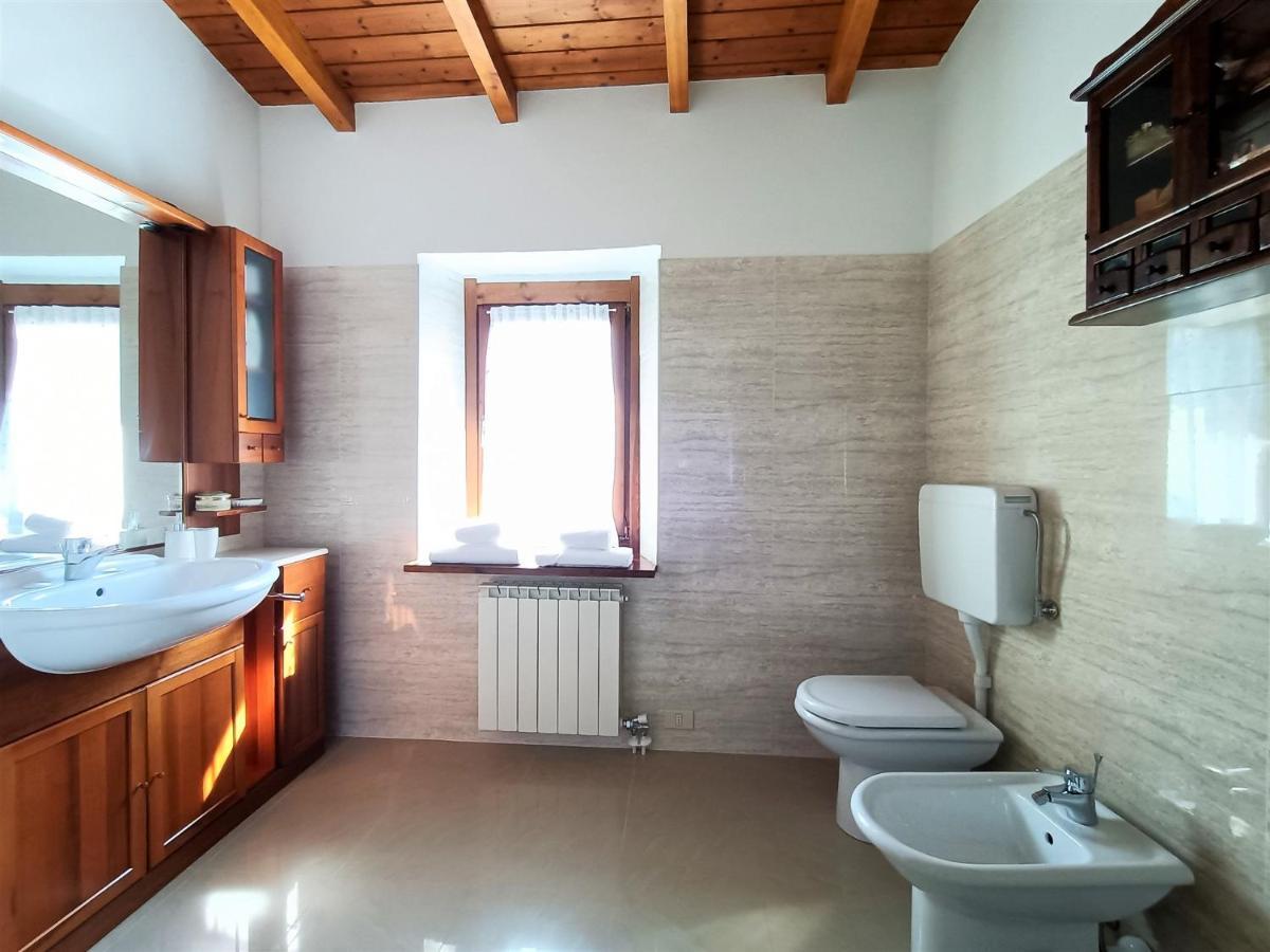 Sovere Iseolakerental - Chalet Giulia מראה חיצוני תמונה